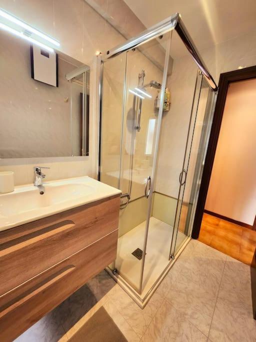 Апартаменти Duplex Rua Sol - Netflix Лаше Екстер'єр фото